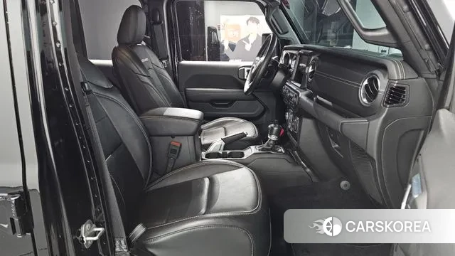 Jeep Wrangler (JL) 2023 Черный из Кореи, фото 2