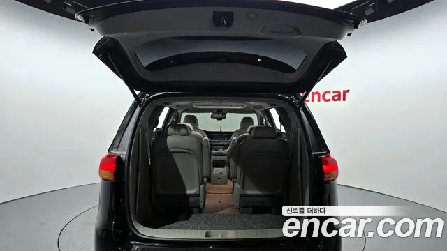 Kia All New Carnival 2018 Черный из Кореи, фото 2