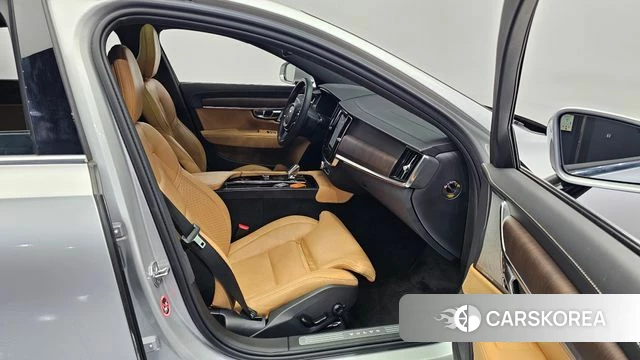 Volvo S90 2022 Серебряный из Кореи, фото 2