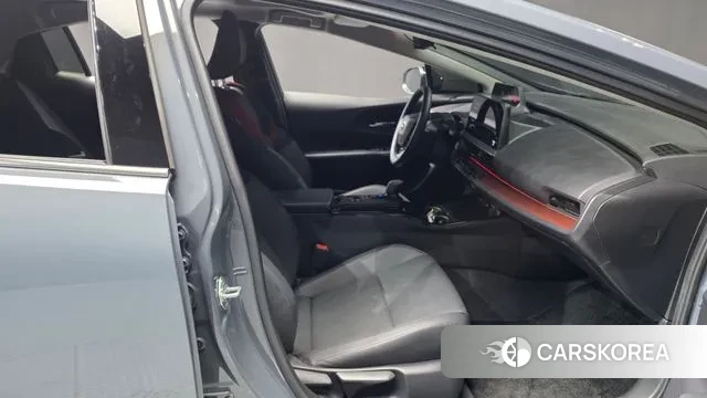 Toyota Prius 5th Generation 2024 Серый из Кореи, фото 2