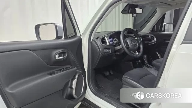 Jeep Renegade 2022 Белый из Кореи, фото 2