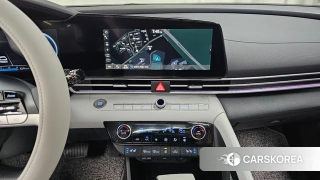 Hyundai Avante (CN7) 2022 Серебристо-серый из Кореи, фото 2
