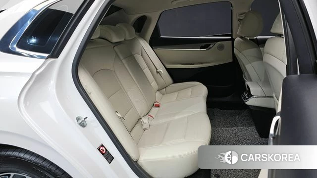 Hyundai The New Grandeur IG Hybrid 2022 Белый из Кореи, фото 2