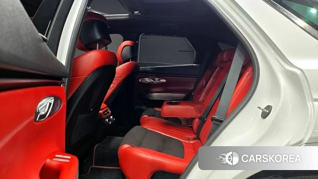 Genesis GV70 2021 Белый из Кореи, фото 2
