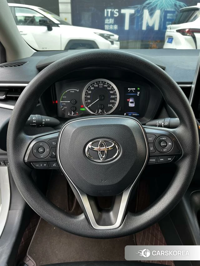 Toyota Corolla 2022 Белый из Китая, фото 2