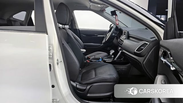 Kia Seltos 2022 Белый из Кореи, фото 2