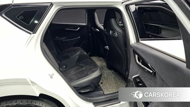 Kia EV6 2023 Белый из Кореи, фото 2