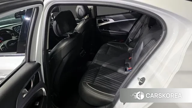 Genesis G70 2019 Белый из Кореи, фото 2