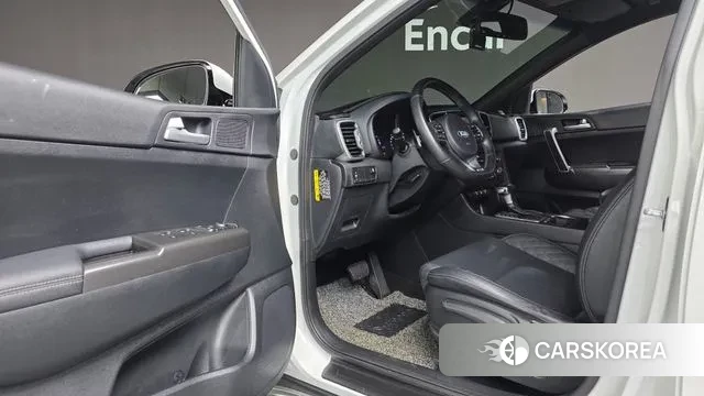 Kia Sportage 4th Generation 2018 Белый из Кореи, фото 2