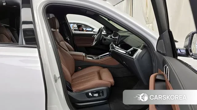 BMW X6 (G06) 2025 Белый из Кореи, фото 2