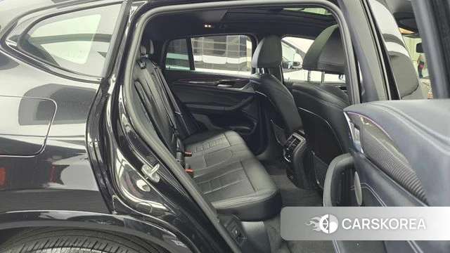 BMW X4 (G02) 2024 Черный из Кореи, фото 2