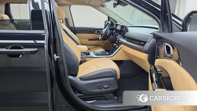 Kia Carnival 4th generation 2023 Черный из Кореи, фото 2