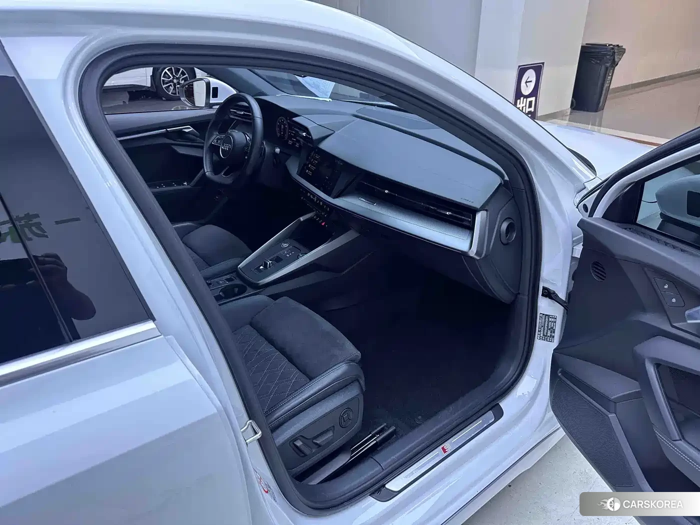 Audi A3 2024 Белый из Китая, фото 2