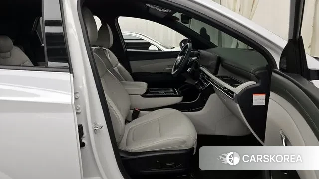 Hyundai The New Tucson Hybrid (NX4) 2024 Белый из Кореи, фото 2