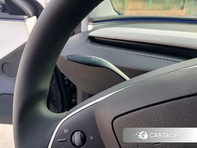 Tesla Model 3 2025 Серый из Кореи, фото 2