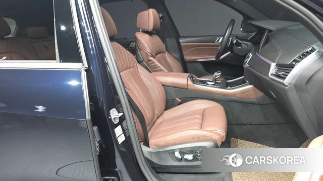 BMW X5 (G05) 2022 Черный из Кореи, фото 2