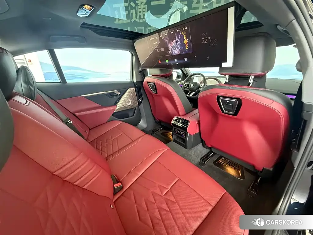 BMW 5 series 2025 Черный из Китая, фото 2