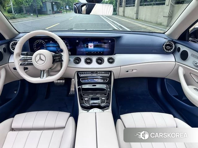 Mercedes-Benz E-class (imported) 2022 Зеленый из Китая, фото 2