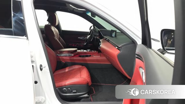 Genesis GV70 2021 Белый из Кореи, фото 2