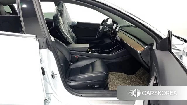 Tesla Model 3 2019 Белый из Кореи, фото 2