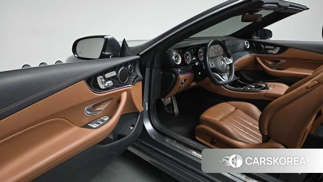 Mercedes-Benz E-Class W213 2018 Серый из Кореи, фото 2