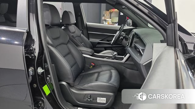 Ssangyong Torres 2022 Черный из Кореи, фото 2