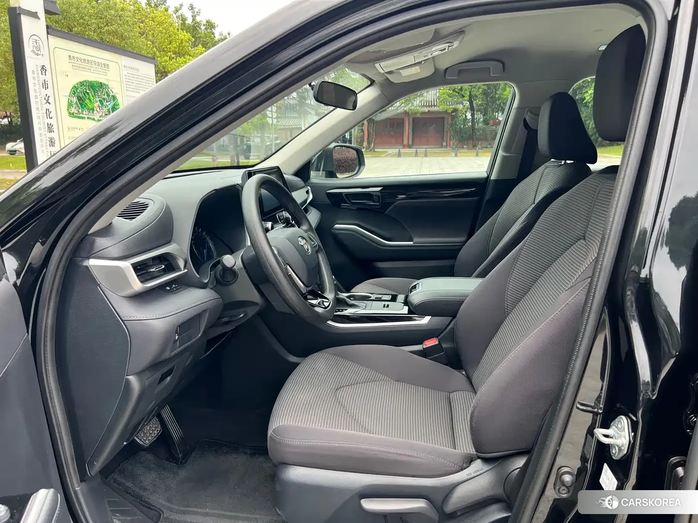 Toyota Highlander 2024 Черный из Китая, фото 2