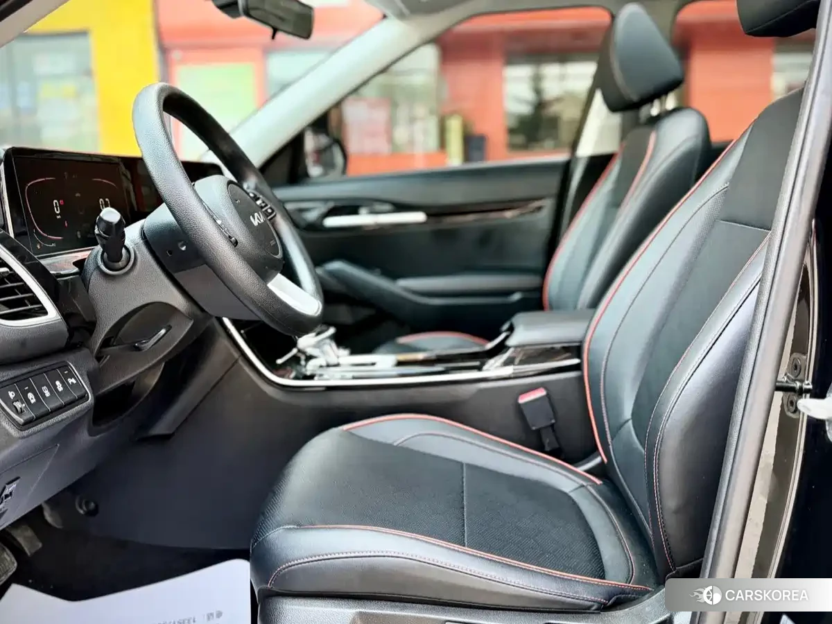 Kia Seltos 2023 Черный из Китая, фото 2