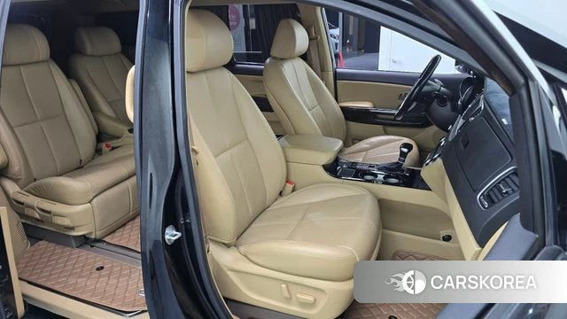 Kia The New Carnival 2018 Черный из Кореи, фото 2