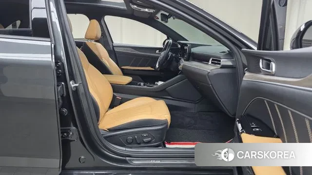 Kia K5 3rd generation 2021 Серый из Кореи, фото 2