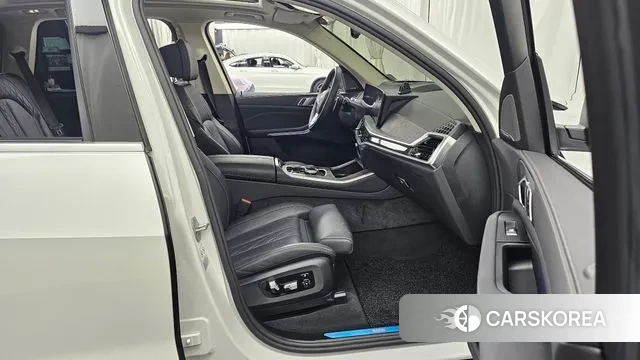 BMW X5 (G05) 2024 Белый из Кореи, фото 2