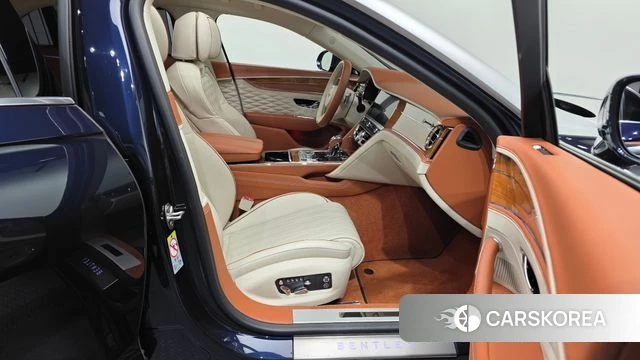 Bentley Flying Spur 3rd Generation 2022 Синий из Кореи, фото 2