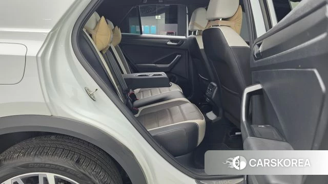 Volkswagen T-Roc 2021 Белый из Кореи, фото 2