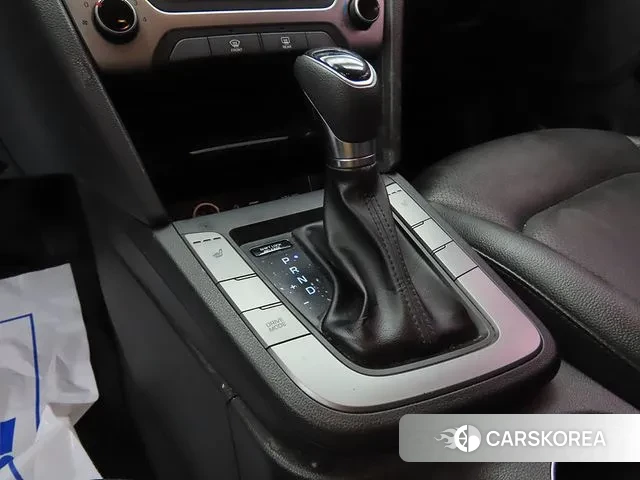 Hyundai Avante AD 2018 Серый из Кореи, фото 2