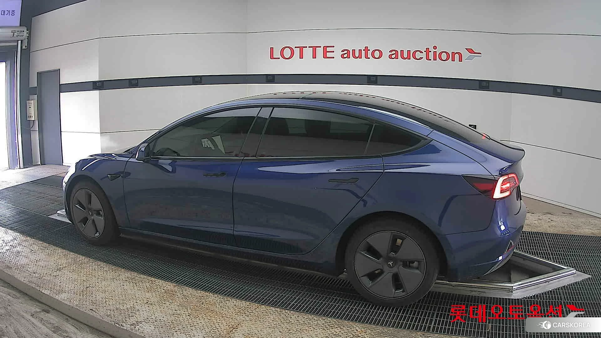 Tesla Model 3 Long Range 2022 Deep Blue Metallic из Кореи, фото 2
