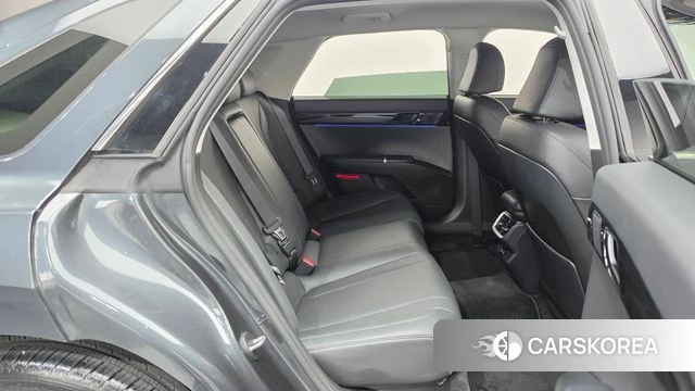 Hyundai Grandeur (GN7) 2023 Серый из Кореи, фото 2