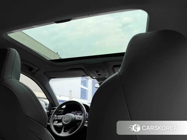 Audi A3 2023 Белый из Китая, фото 2