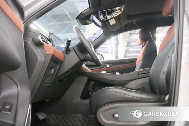 Ford Lingyu PHEV 2025 Серебристо-серый из Китая, фото 2