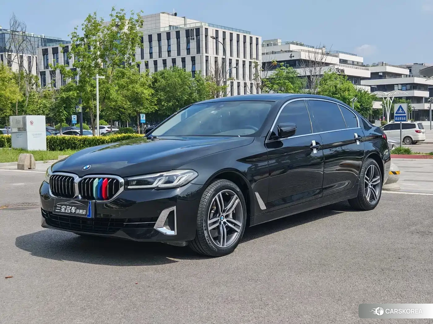 BMW 5 series 2022 Черный из Китая, фото 2