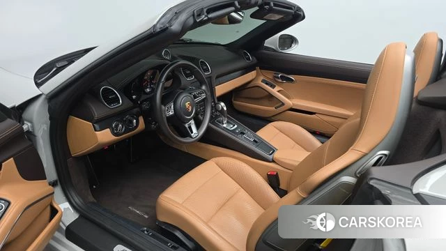 Porsche 718 Boxster 2023 Серебристо-серый из Кореи, фото 2