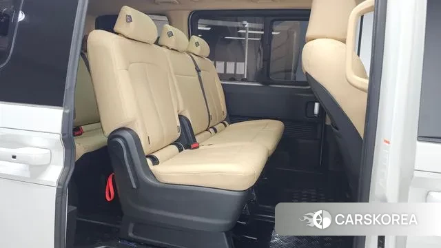 Hyundai Staria 2024 Белый из Кореи, фото 2