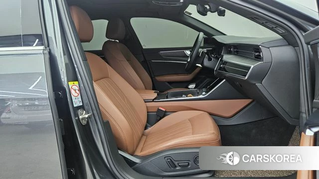 Audi A6 (C8) 2023 Серый из Кореи, фото 2