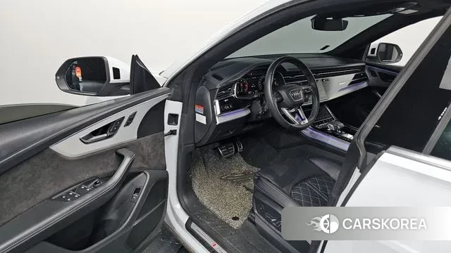 Audi Q8 (4M) 2021 Белый из Кореи, фото 2
