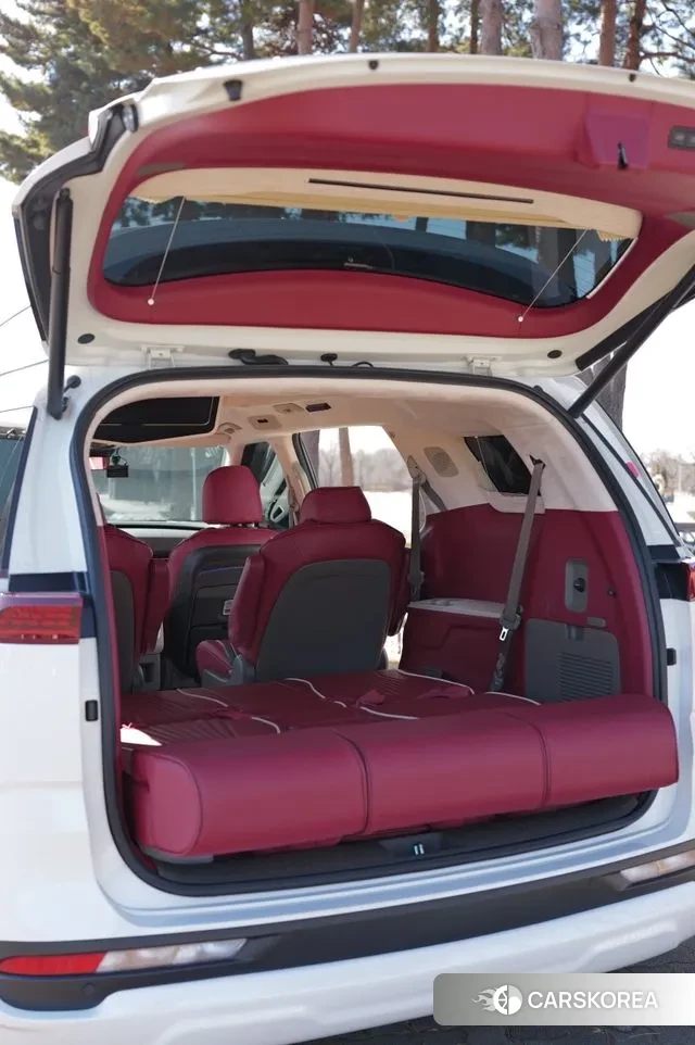 Kia Carnival 4th generation 2023 Белый из Кореи, фото 2