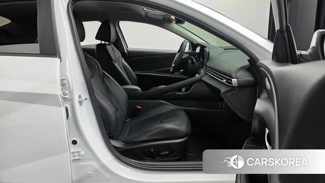 Hyundai Avante (CN7) 2022 Белый из Кореи, фото 2