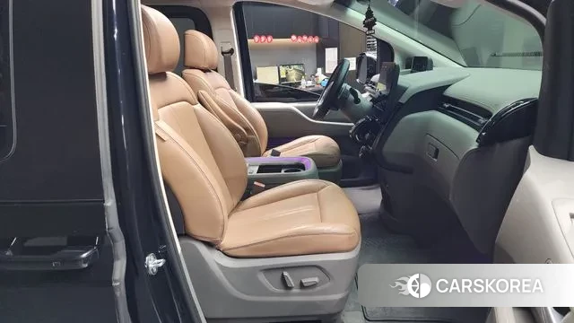 Hyundai Staria 2021 Синий из Кореи, фото 2