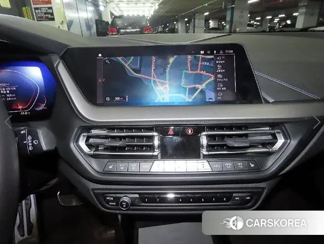 BMW 1 Series (F40) 2023 Белый из Кореи, фото 2