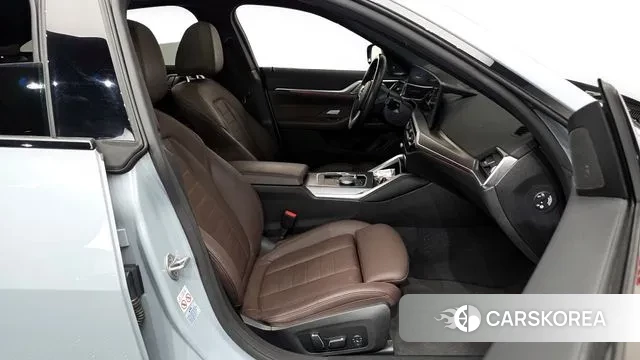 BMW i4 2023 Серый из Кореи, фото 2