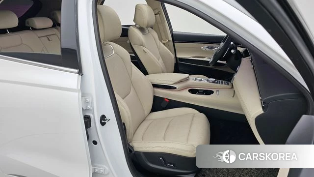 Genesis GV70 2021 Белый из Кореи, фото 2