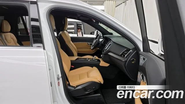 Volvo XC90 second Generation 2023 Белый из Кореи, фото 2